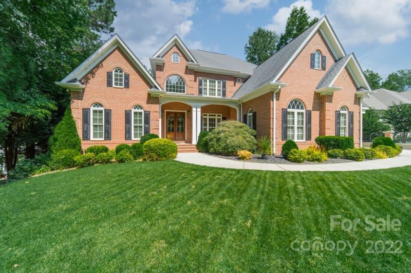 Property image 2 at 201 Bay Shore Loop, Mooresville, NC 28117