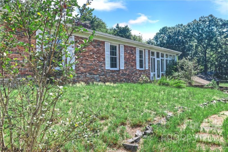 Property image 2 at 8017 Ritter Drive, Charlotte, NC 28270