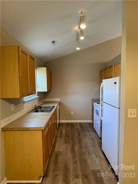 Property image 3 at 1509 Crandon Drive, Charlotte, NC 28216