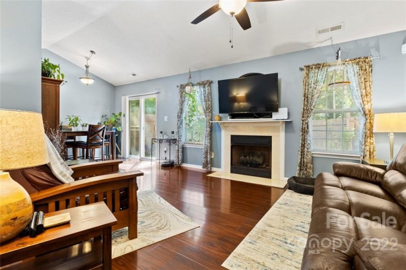 Property image 4 at 6011 Bradford Court, Dallas, NC 28034