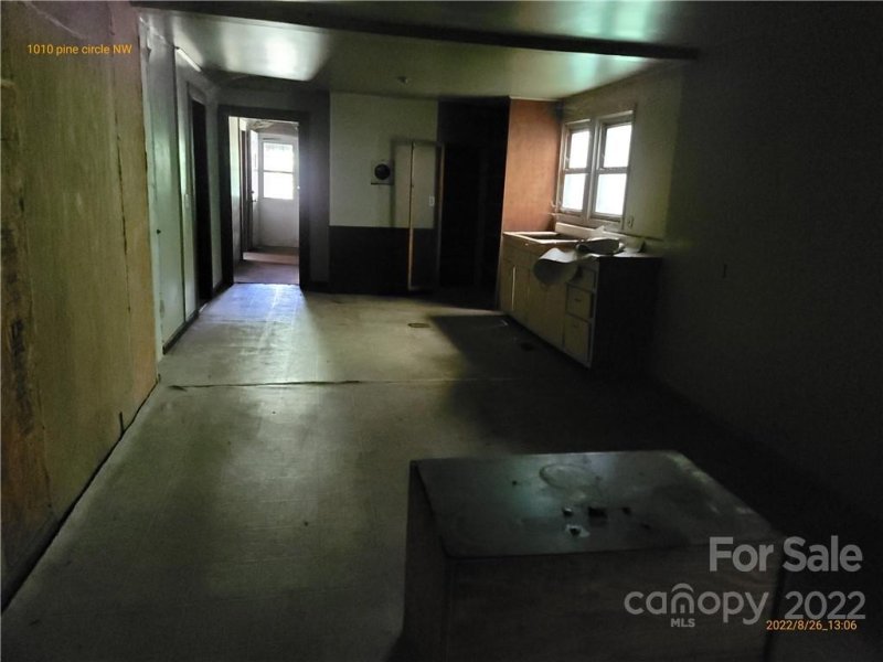 Property image 3 at 1010 Pine Circle Drive, Concord, NC 28027