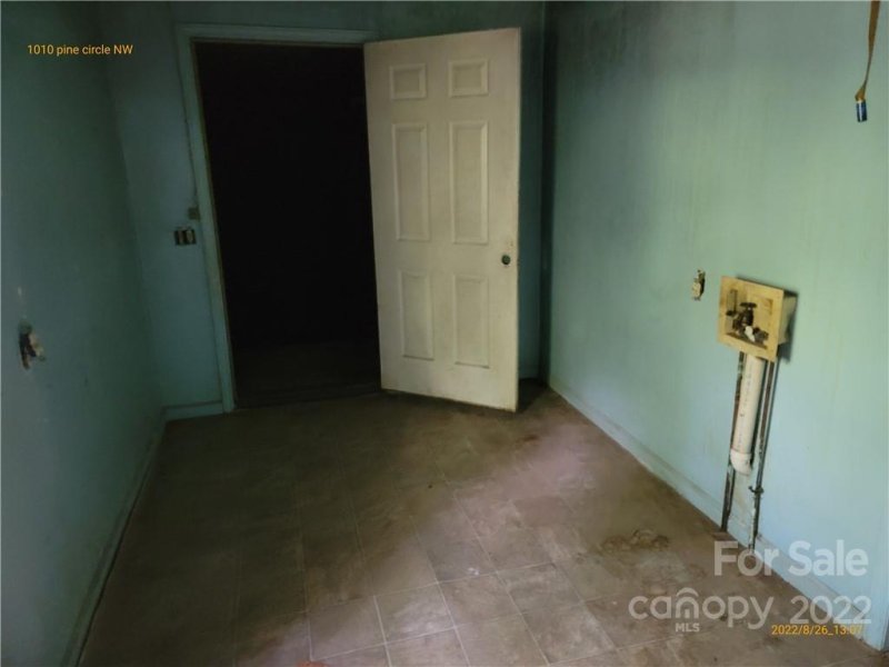 Property image 4 at 1010 Pine Circle Drive, Concord, NC 28027