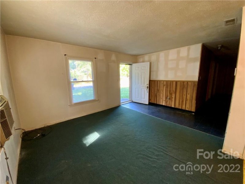 Property image 5 at 1011 Dedmon Drive, Charlotte, NC 28216