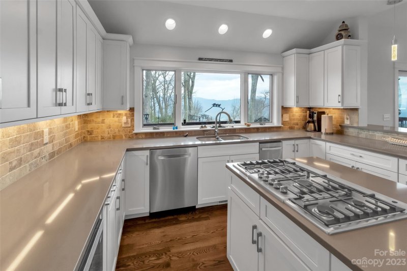 Property image 3 at 1169 Presidential Drive, Waynesville, NC 28786