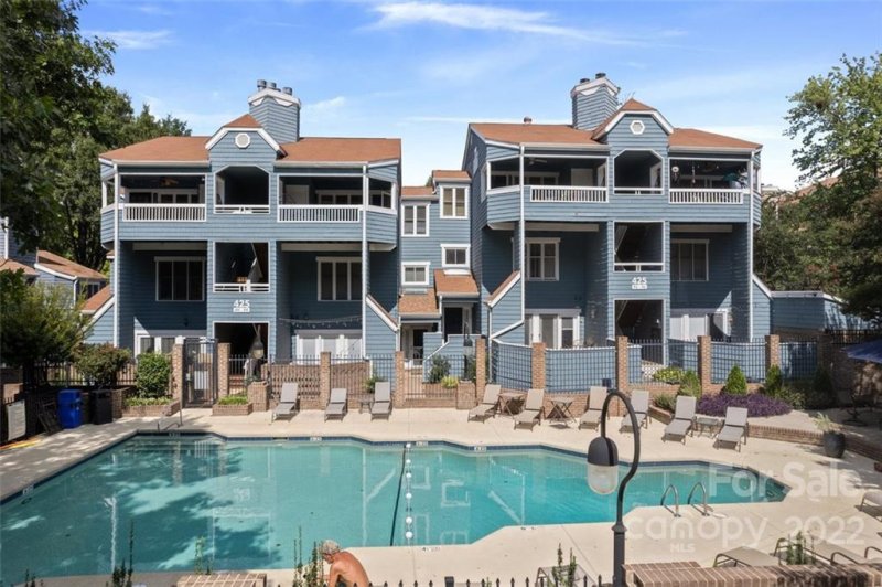 Property image 2 at 425 8th Street, Charlotte, NC 28202