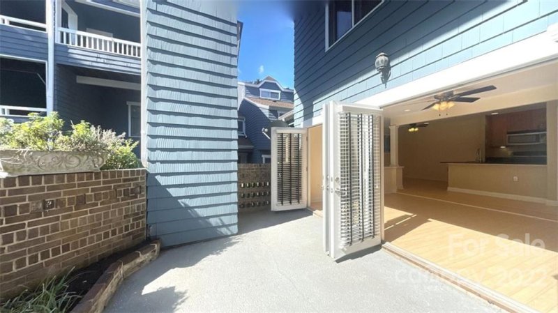 Property image 3 at 425 8th Street, Charlotte, NC 28202