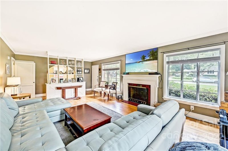 Property image 5 at 1531 Crystal Road, Charlotte, NC 28205