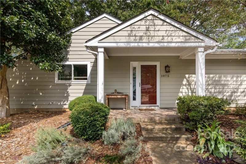 Property image 2 at 1075 Sardis Cove Drive, Charlotte, NC 28270