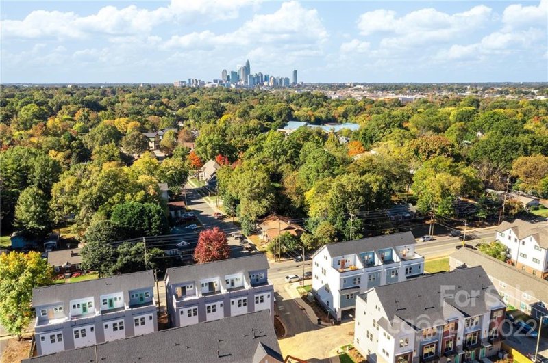 Property image 4 at 2249 Electric Lane, Charlotte, NC 28205