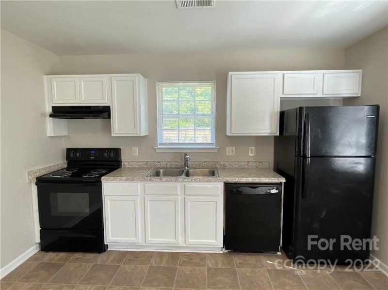 Property image 4 at 1018 Brianna Way, Charlotte, NC 28217