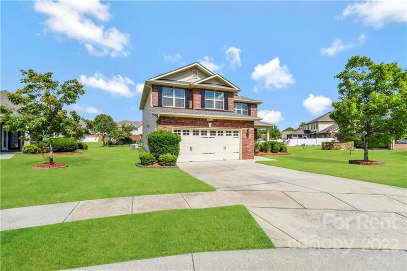 Property image 2 at 9911 Thistle Field Lane, Charlotte, NC 28273
