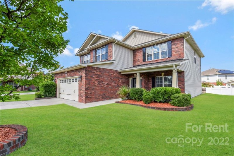 Property image 3 at 9911 Thistle Field Lane, Charlotte, NC 28273
