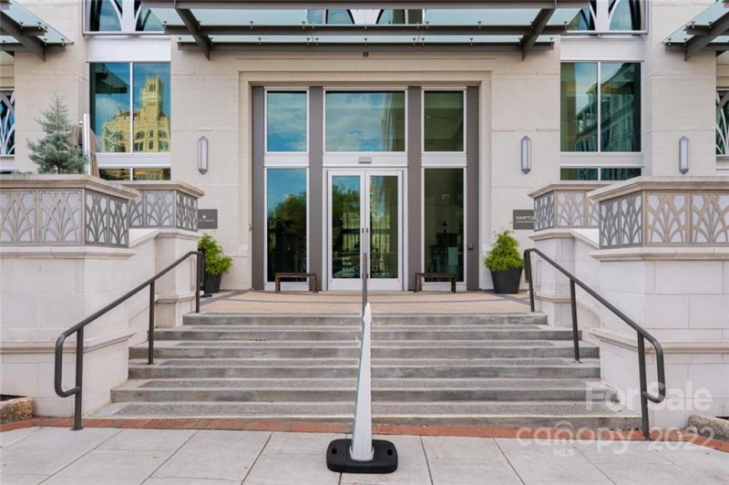 Property image 2 at 7 Patton Avenue, Asheville, NC 28801