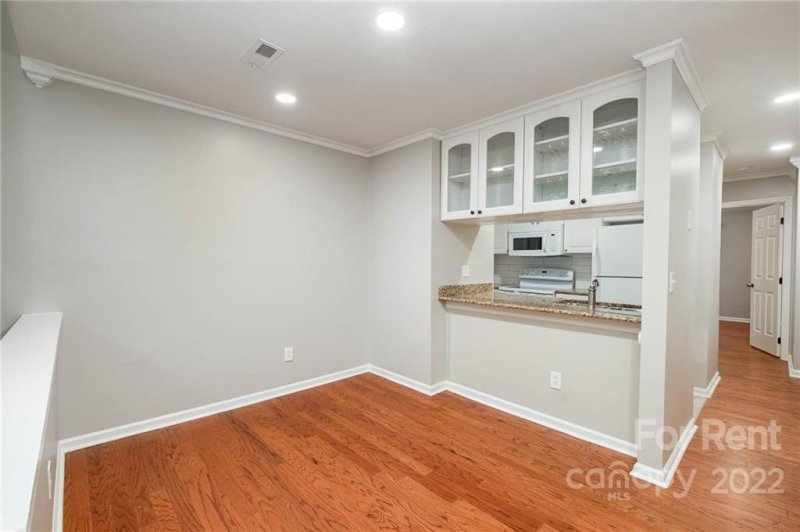 Property image 4 at 8077 Charter Oak Lane, Charlotte, NC 28226