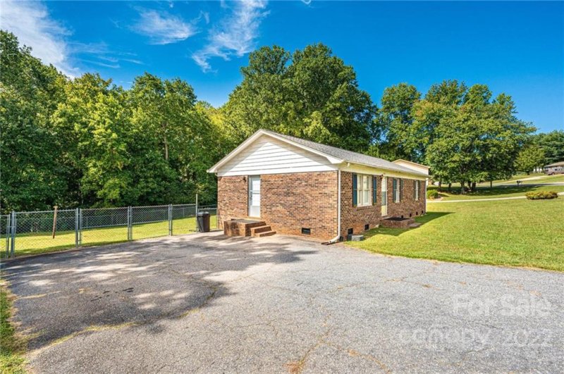 Property image 2 at 4579 Bethel Church Road, Hickory, NC 28602