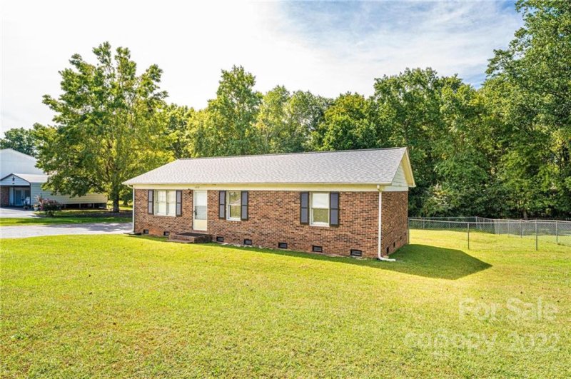 Property image 3 at 4579 Bethel Church Road, Hickory, NC 28602