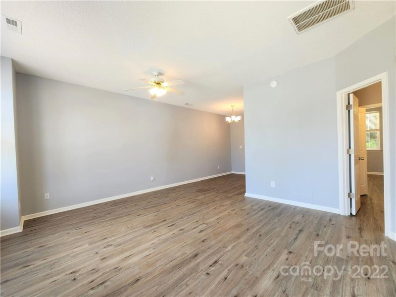 Property image 3 at 5908 Britt Lane, Dallas, NC 28034