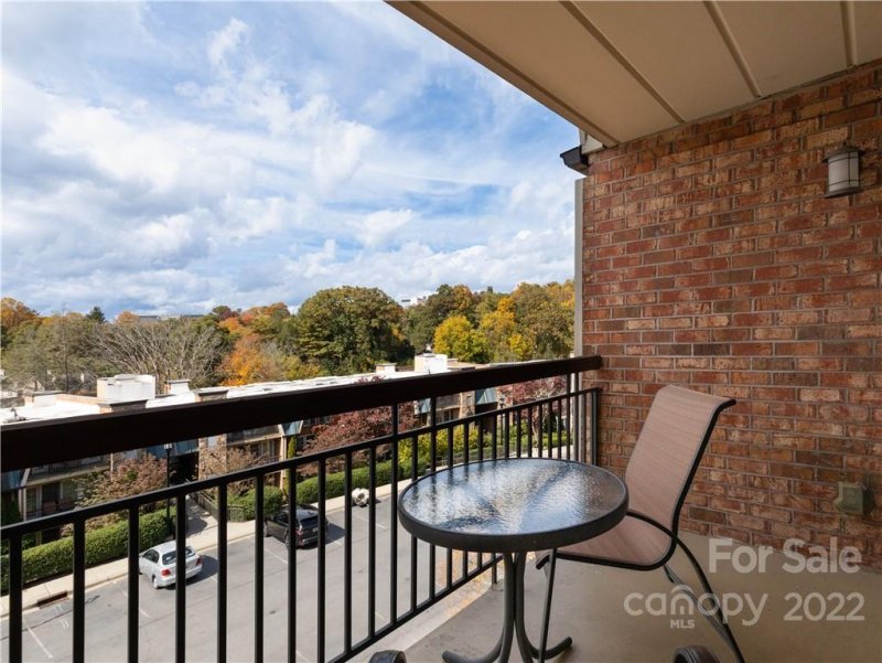 Property image 4 at 324 Bowling Park Road, Asheville, NC 28803