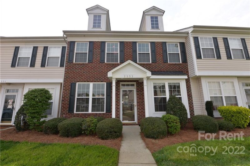 7553 Bluff Point Lane