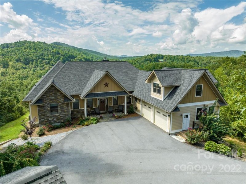 Property image 4 at 930 Big Raven Lane, Saluda, NC 28773