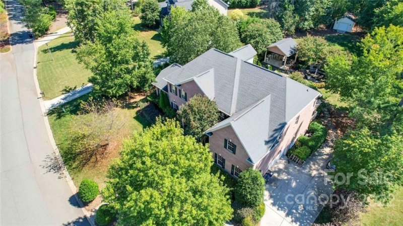 Property image 2 at 404 Cove Creek Loop, Mooresville, NC 28117