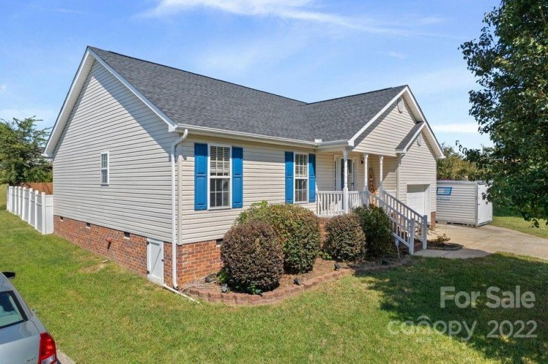 Property image 2 at 5044 Daffodil Lane, Concord, NC 28025