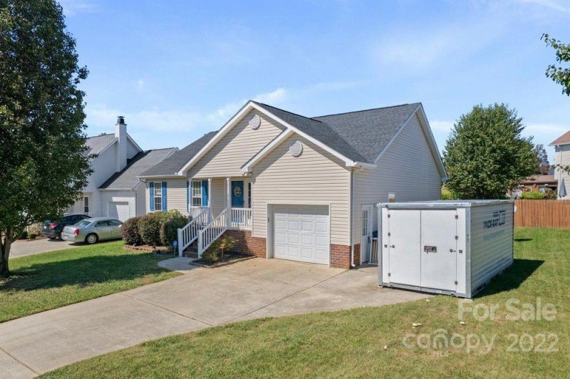 Property image 3 at 5044 Daffodil Lane, Concord, NC 28025