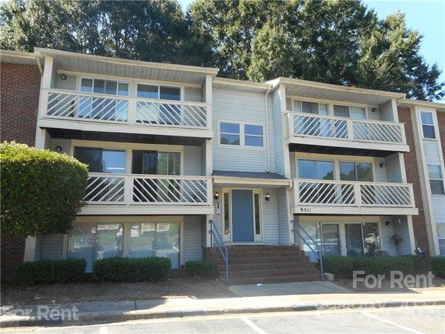 9511 Shannon Green Drive