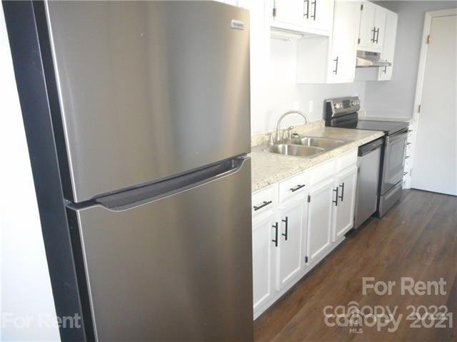 Property image 5 at 9511 Shannon Green Drive, Charlotte, NC 28213