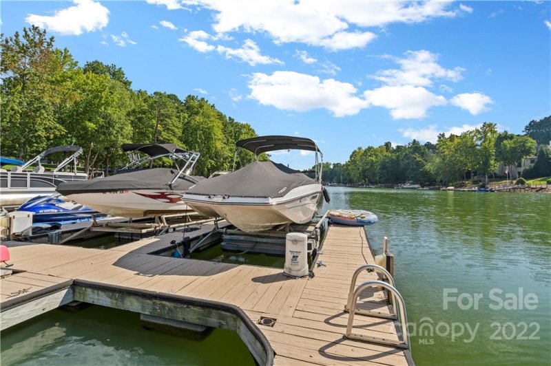 Property image 2 at 153 North Shore Drive, Mooresville, NC 28117