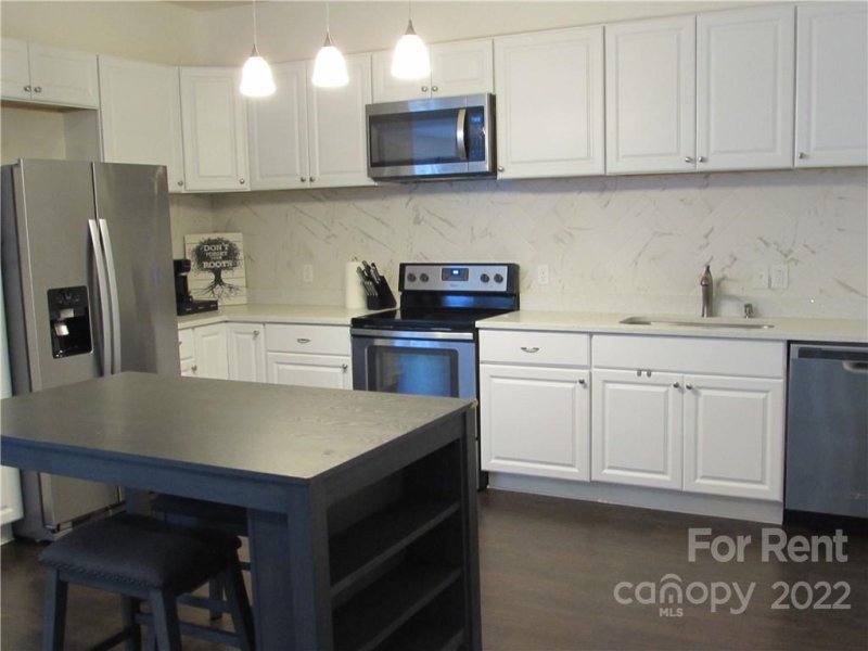 Property image 3 at 341 S San Agustin Drive, Mooresville, NC 28117