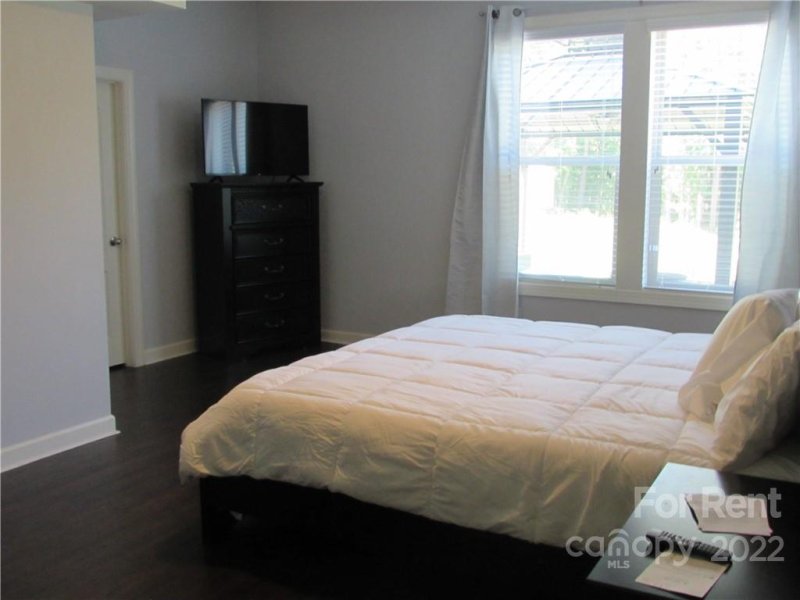 Property image 5 at 341 S San Agustin Drive, Mooresville, NC 28117