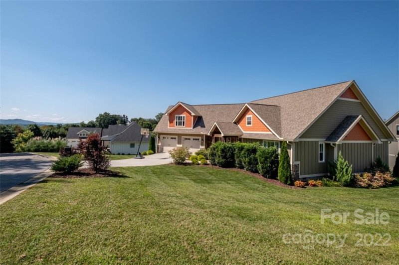 Property image 3 at 328 Birchbark Drive, Mills River, NC 28759