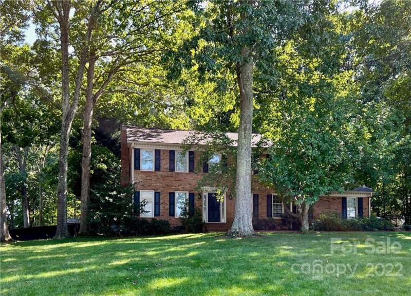 Property image 2 at 2405 Rosemond Circle, Gastonia, NC 28056