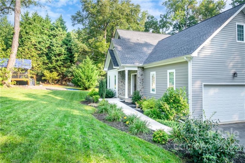 Property image 2 at 494 Melrose Avenue Extension, Tryon, NC 28782