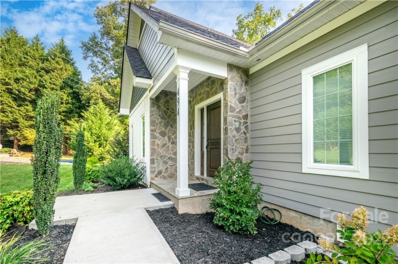 Property image 3 at 494 Melrose Avenue Extension, Tryon, NC 28782