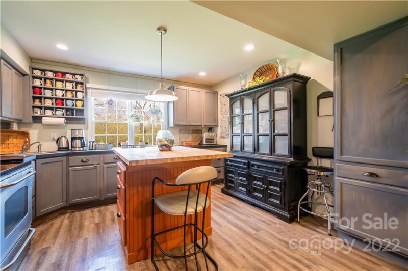 Property image 5 at 23 Pleasant Run, Asheville, NC 28806