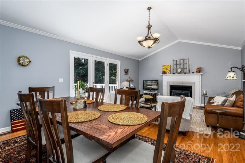 Property image 5 at 1418 34th Avenue Lane, Hickory, NC 28601