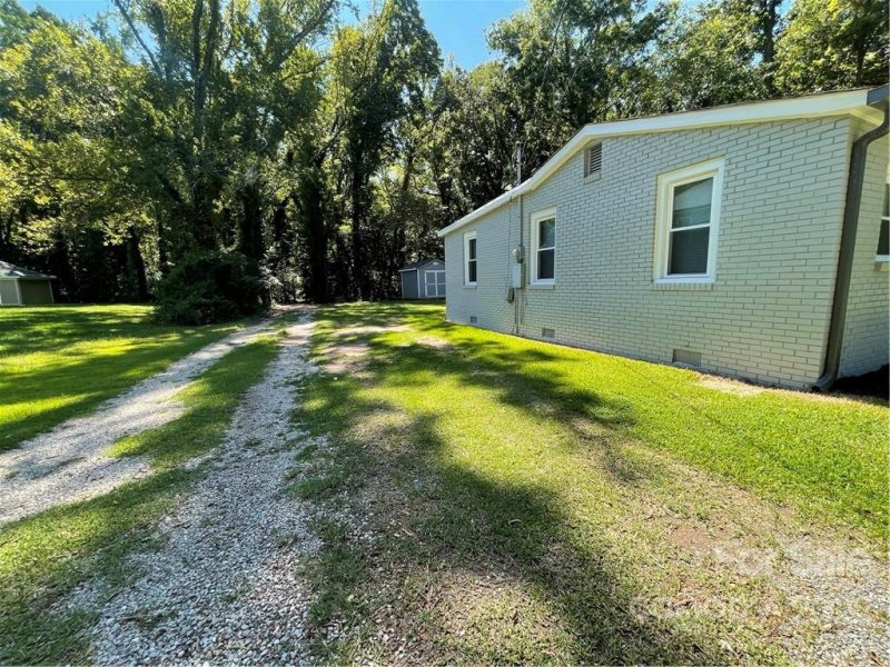 Property image 5 at 6004 Carver Boulevard, Charlotte, NC 28269
