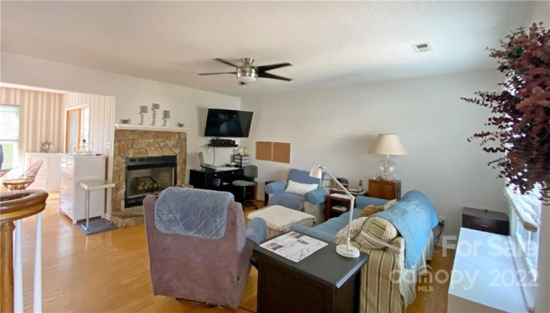 Property image 4 at 1545 16th Avenue, Hickory, NC 28601