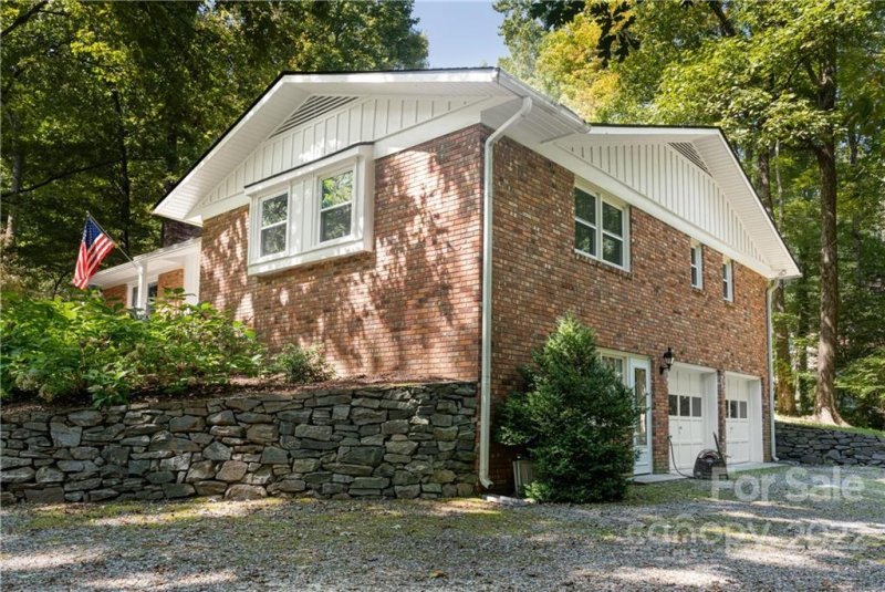 Property image 4 at 873 Indian Hill Road, Hendersonville, NC 28791