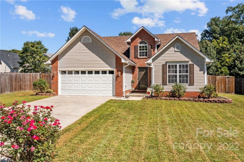 Property image 2 at 2653 Thistle Brook Drive, Concord, NC 28027