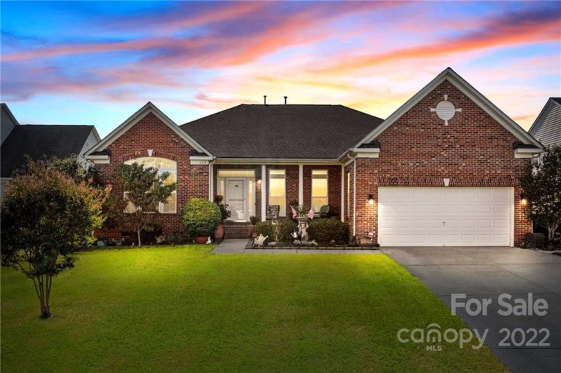 124 Pecan Hills Drive