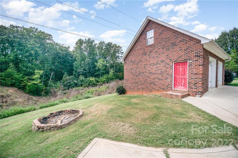 Property image 5 at 125 Streamside Place, Mooresville, NC 28115