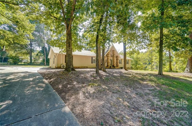 Property image 4 at 90 Ichabod Circle, Concord, NC 28025