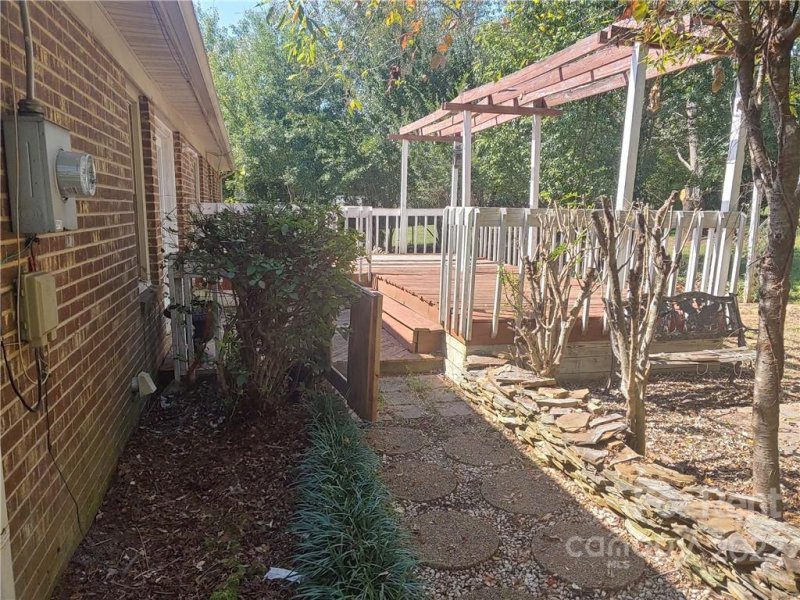 Property image 2 at 5622 Valley Field Drive, Hickory, NC 28602