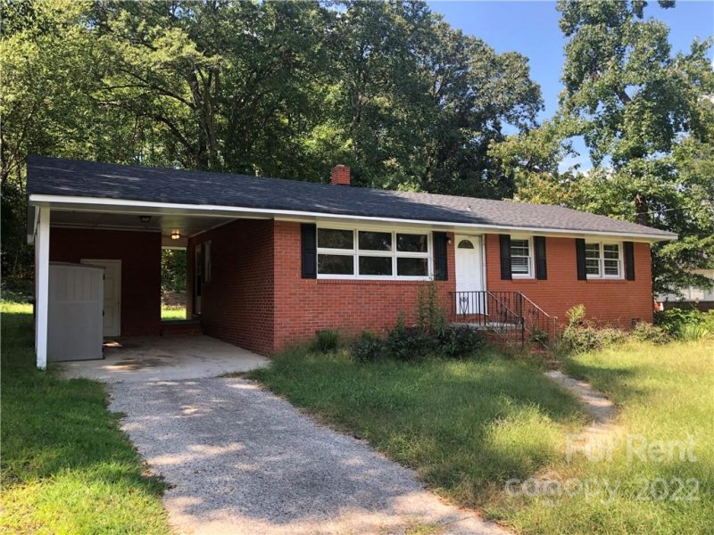 Property image 2 at 1043 Green Circle Drive, Gastonia, NC 28054