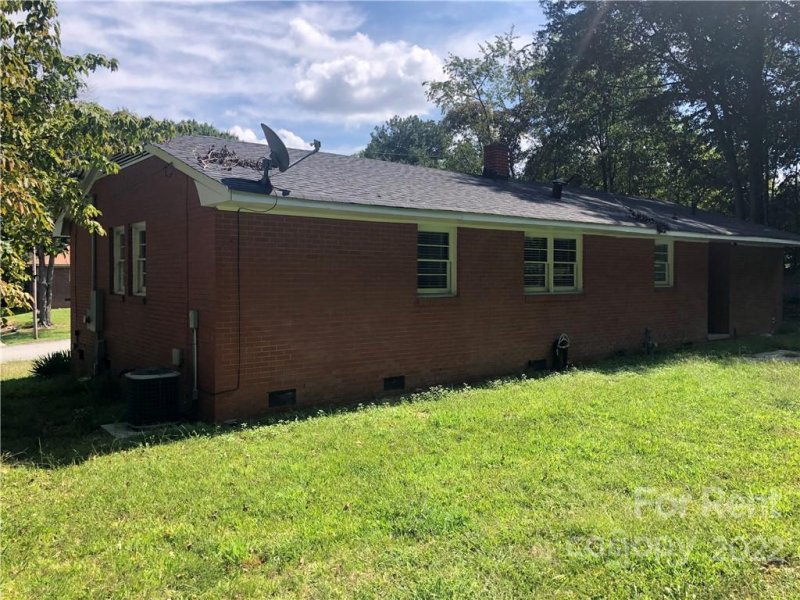 Property image 5 at 1043 Green Circle Drive, Gastonia, NC 28054