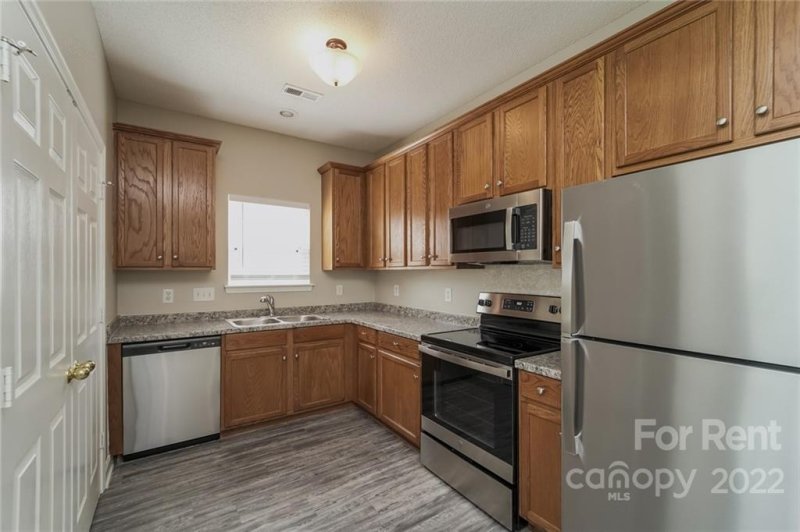 Property image 4 at 741 Sir Raleigh Drive, Concord, NC 28025