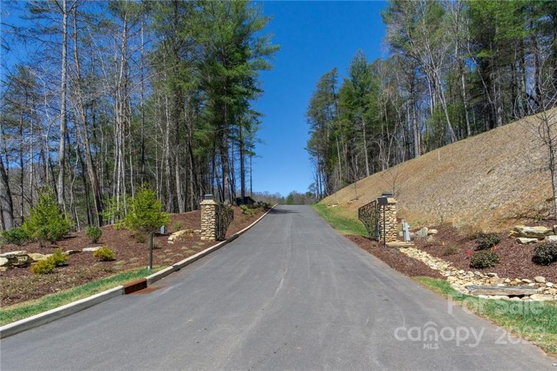 Property image 3 at 163 Riverbend Forest Drive, Asheville, NC 28805